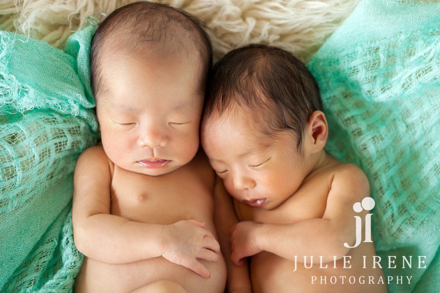 13 Orange County Newborn Twins 2914
