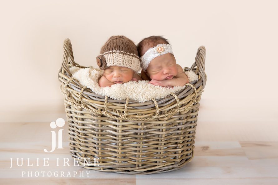 6 Orange County Newborn Twins 2914