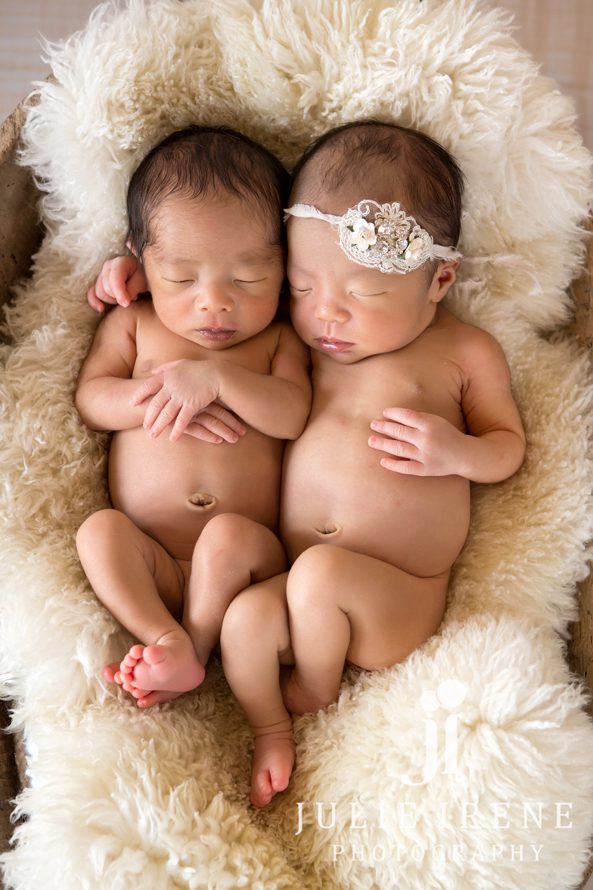 7 Orange County Newborn Twins 2914