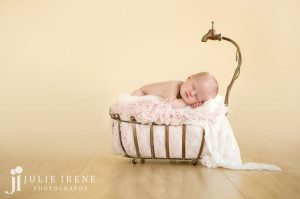 bathtub newborn girl baby photo
