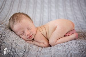 gray cabled blanket newborn photo