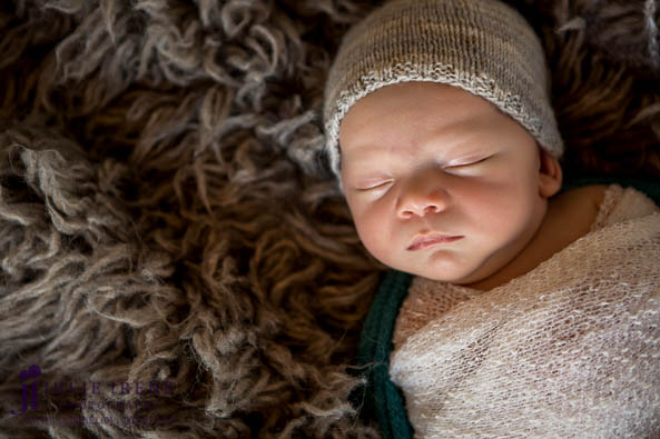 OC Newborn Baby Photographer neutral tones