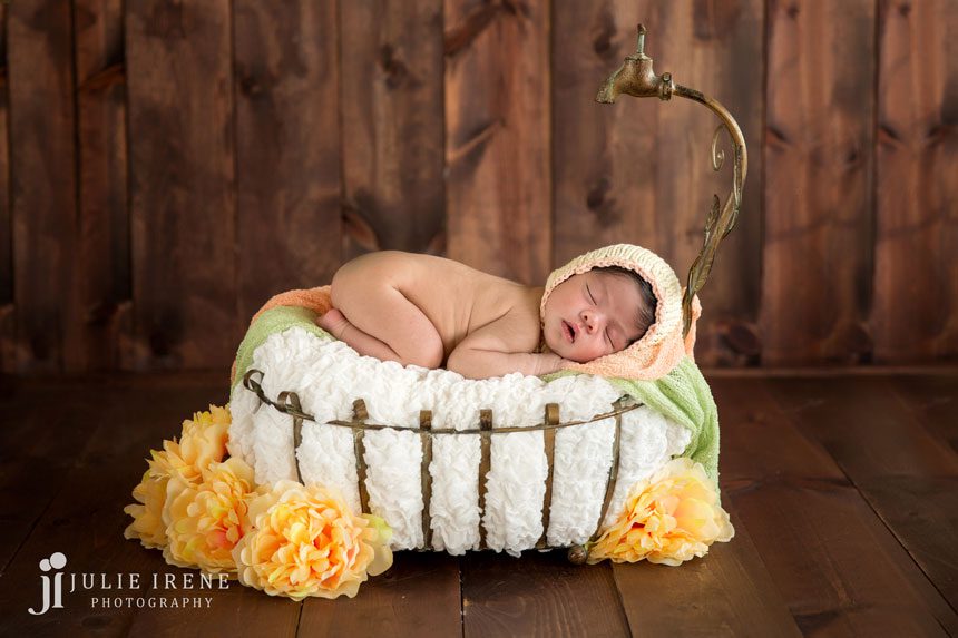 baby bathtub newborn photo Amari