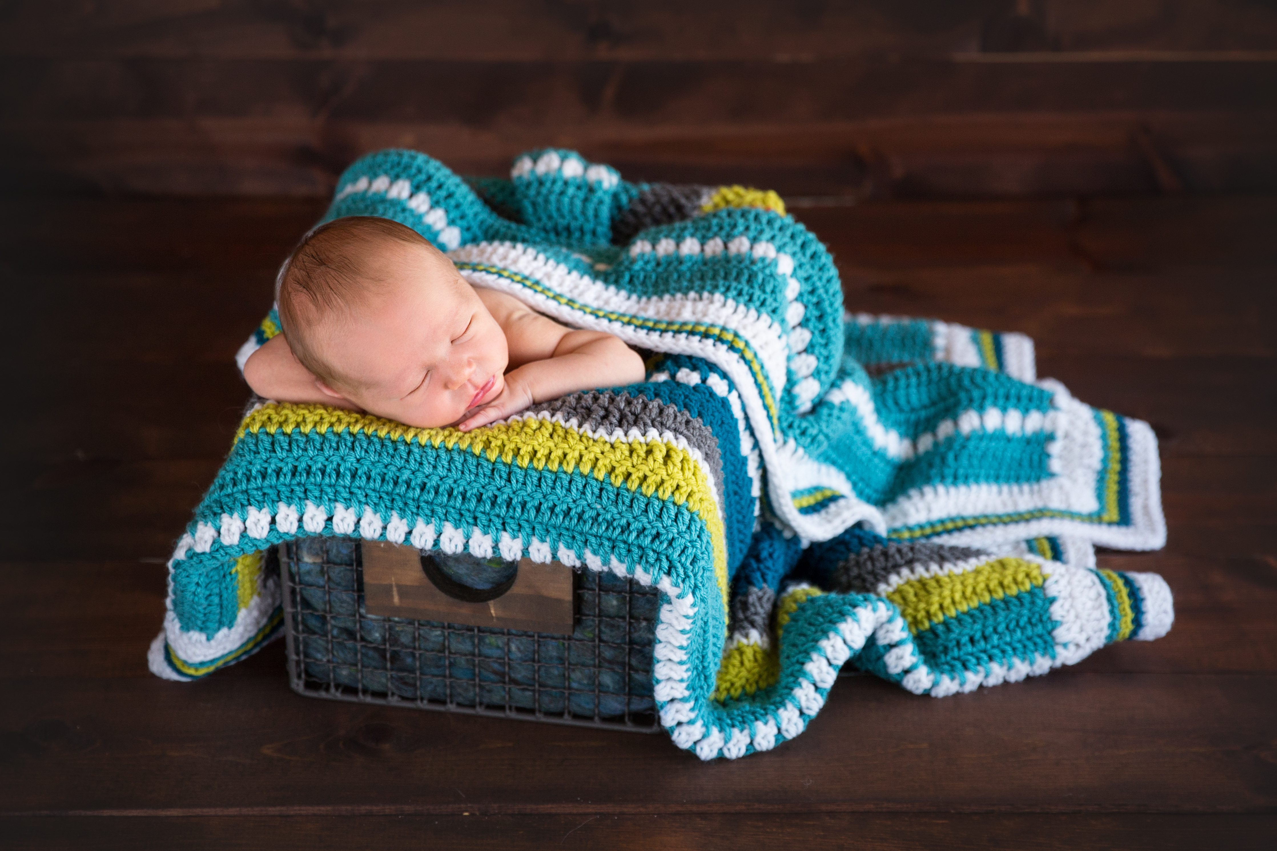 julie irene photography grayson newborn photo 5 knit blanket