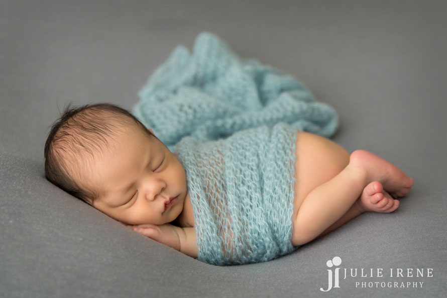 simple newborn photography julie irene teddy