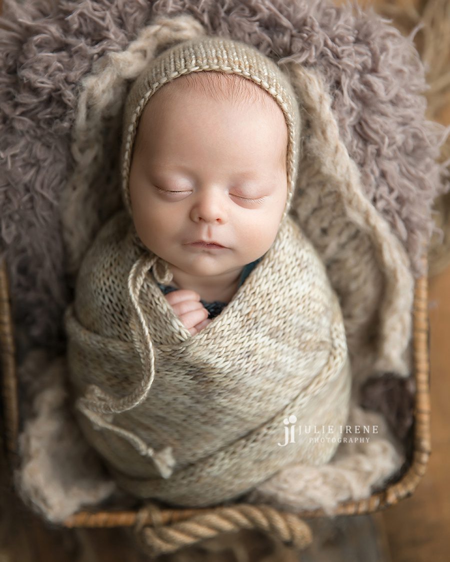 neutral preemie baby photo